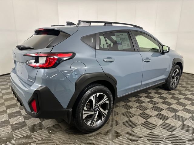 Used 2024 Subaru Crosstrek 2.0i Premium image 3