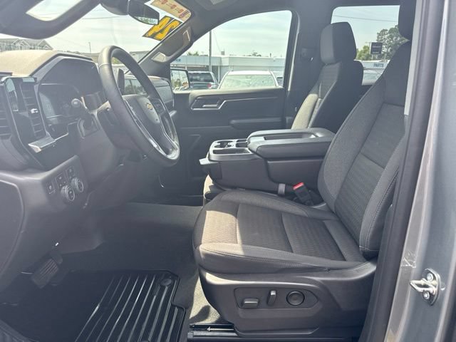 Used 2024 Chevrolet Silverado 1500 LT AWD/4WD image 10