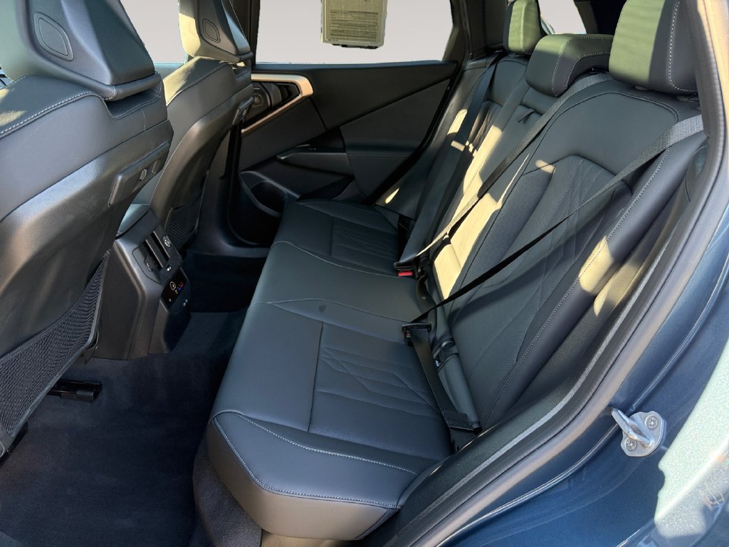 Certified 2025 BMW X3 xDrive30i w/ Premium Package AWD/4WD image 13