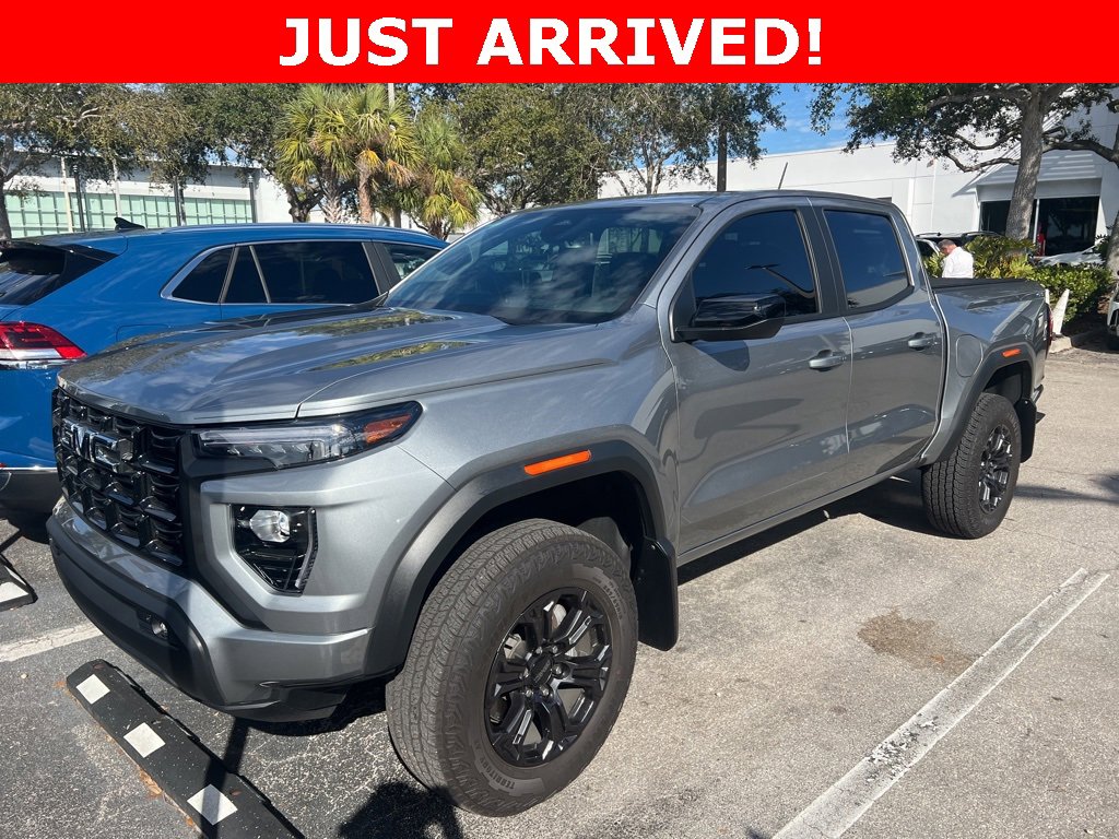 Used 2024 GMC Canyon Elevation w/ Elevation Premium Package image 2