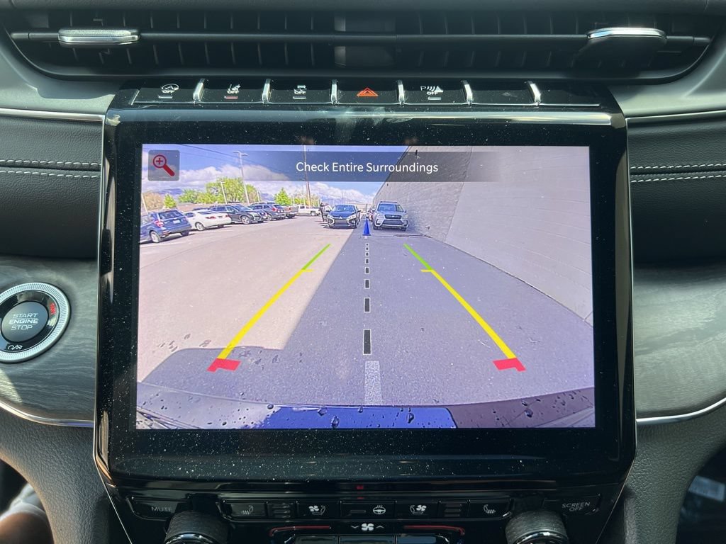 New 2025 Jeep Grand Cherokee L Overland w/ Trailer Tow Package AWD/4WD image 19