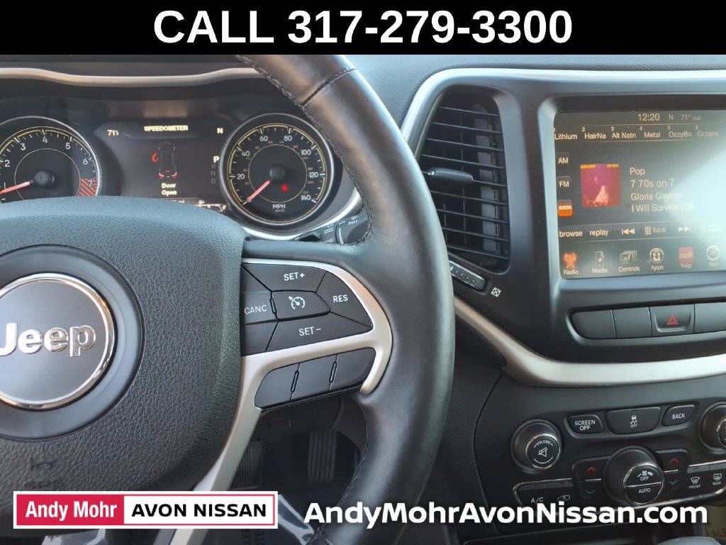 Used 2014 Jeep Cherokee Trailhawk w/ Comfort/Convenience Group AWD/4WD image 27