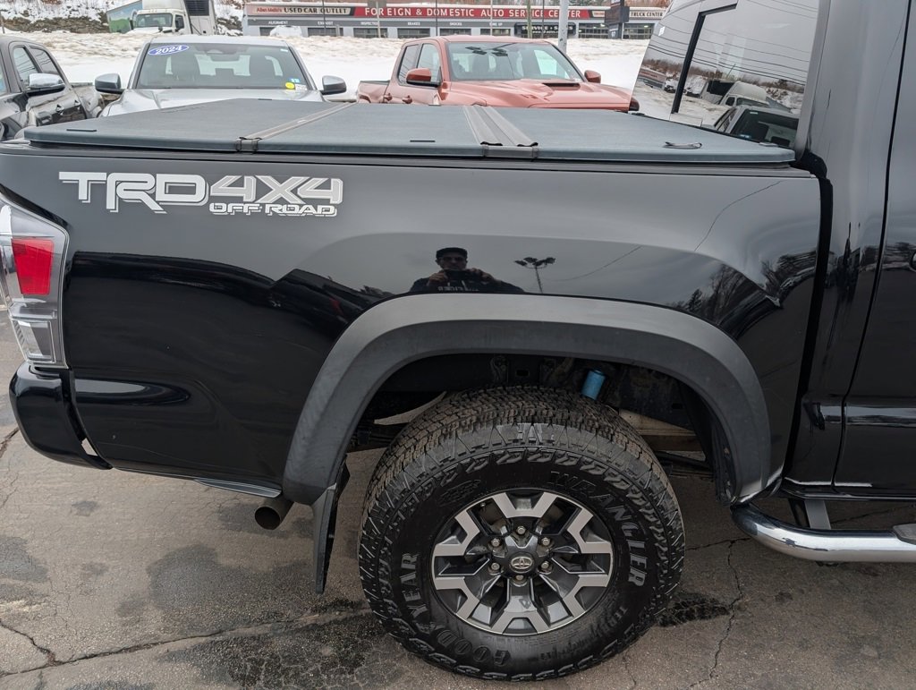 Certified 2021 Toyota Tacoma TRD Off-Road w/ TRD Premium Off Road Package image 9