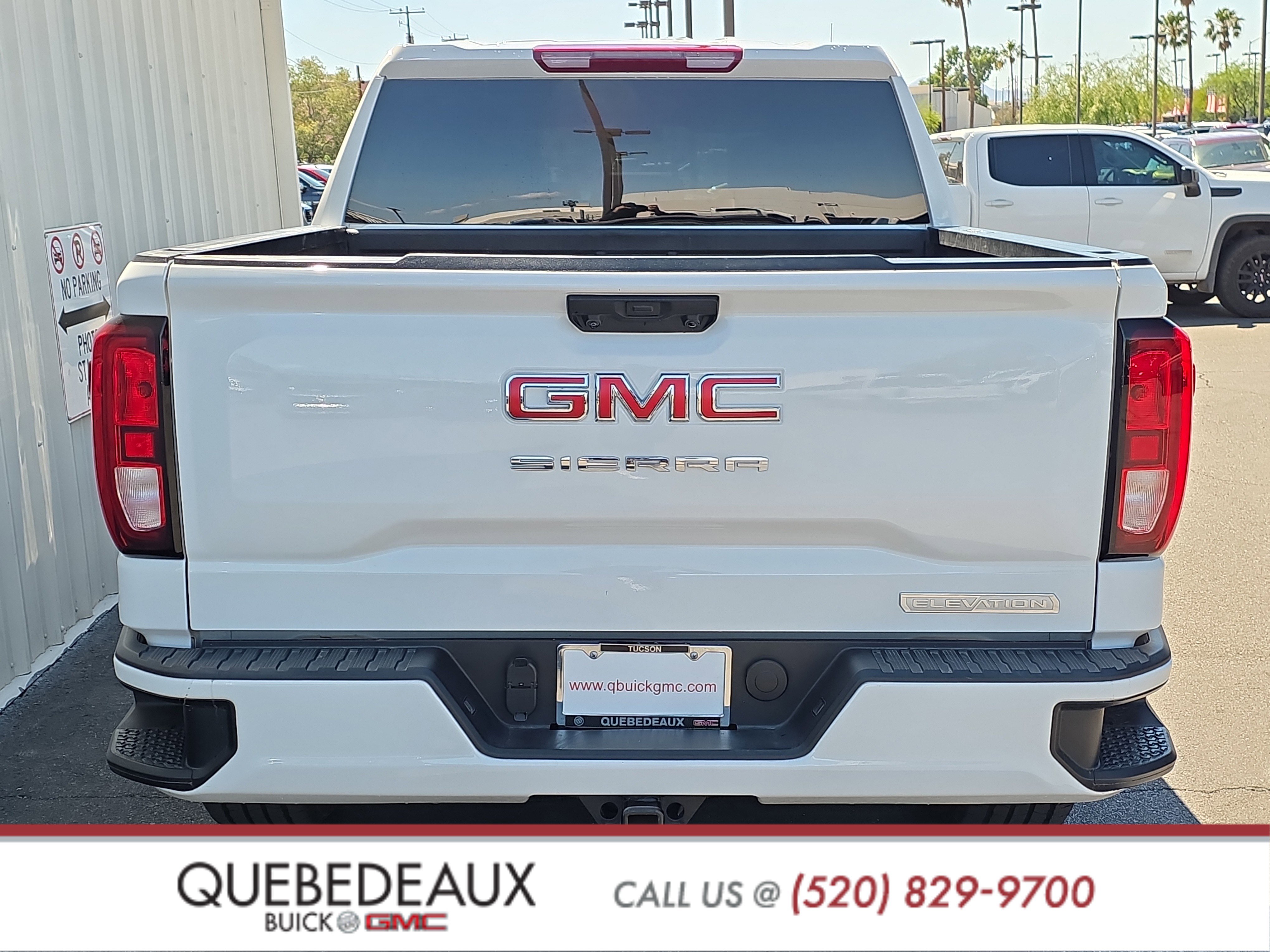Used 2024 GMC Sierra 1500 Elevation w/ LPO, Elevation Black Package AWD/4WD image 7