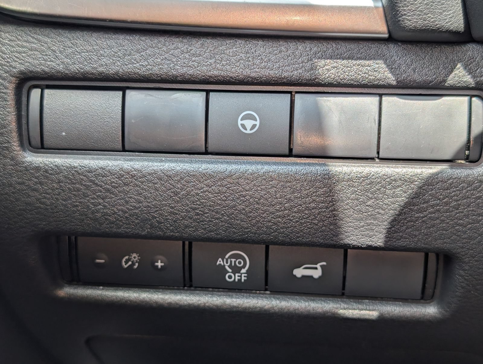 Used 2026 Nissan Rogue SL AWD/4WD image 23