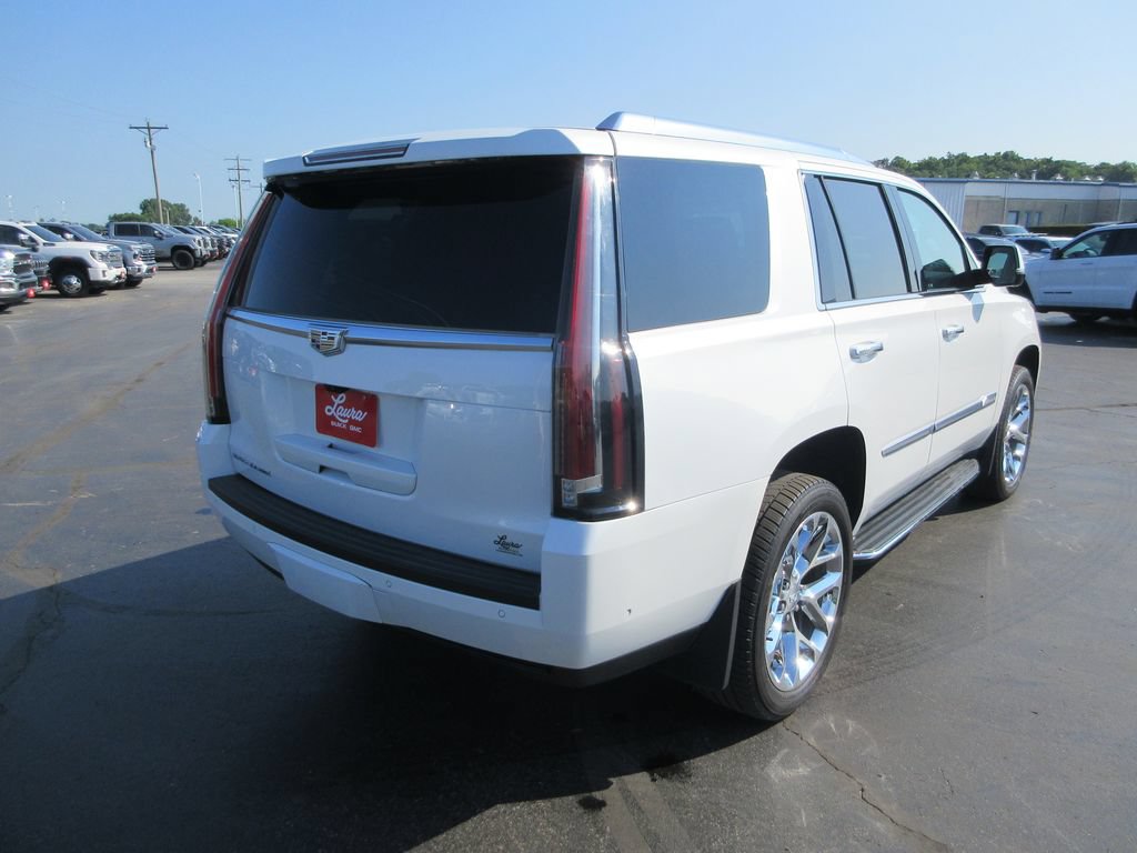 Certified 2020 Cadillac Escalade Premium Luxury AWD/4WD image 6