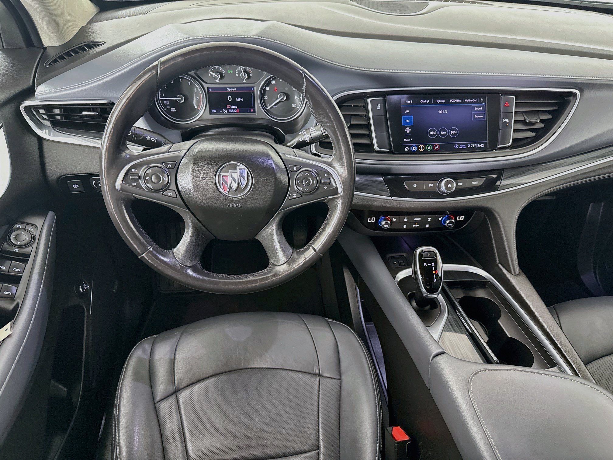 Used 2020 Buick Enclave Essence w/ Sun And Navigation Package FWD image 27