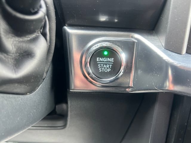 Used 2022 Ford F150 Lariat w/ Equipment Group 501A Mid image 31