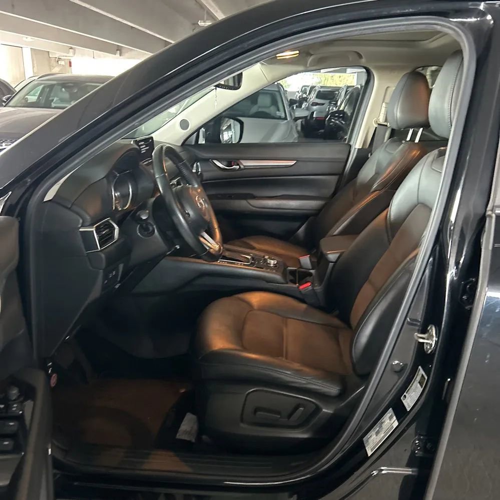 Used 2019 MAZDA CX-5 Touring image 8