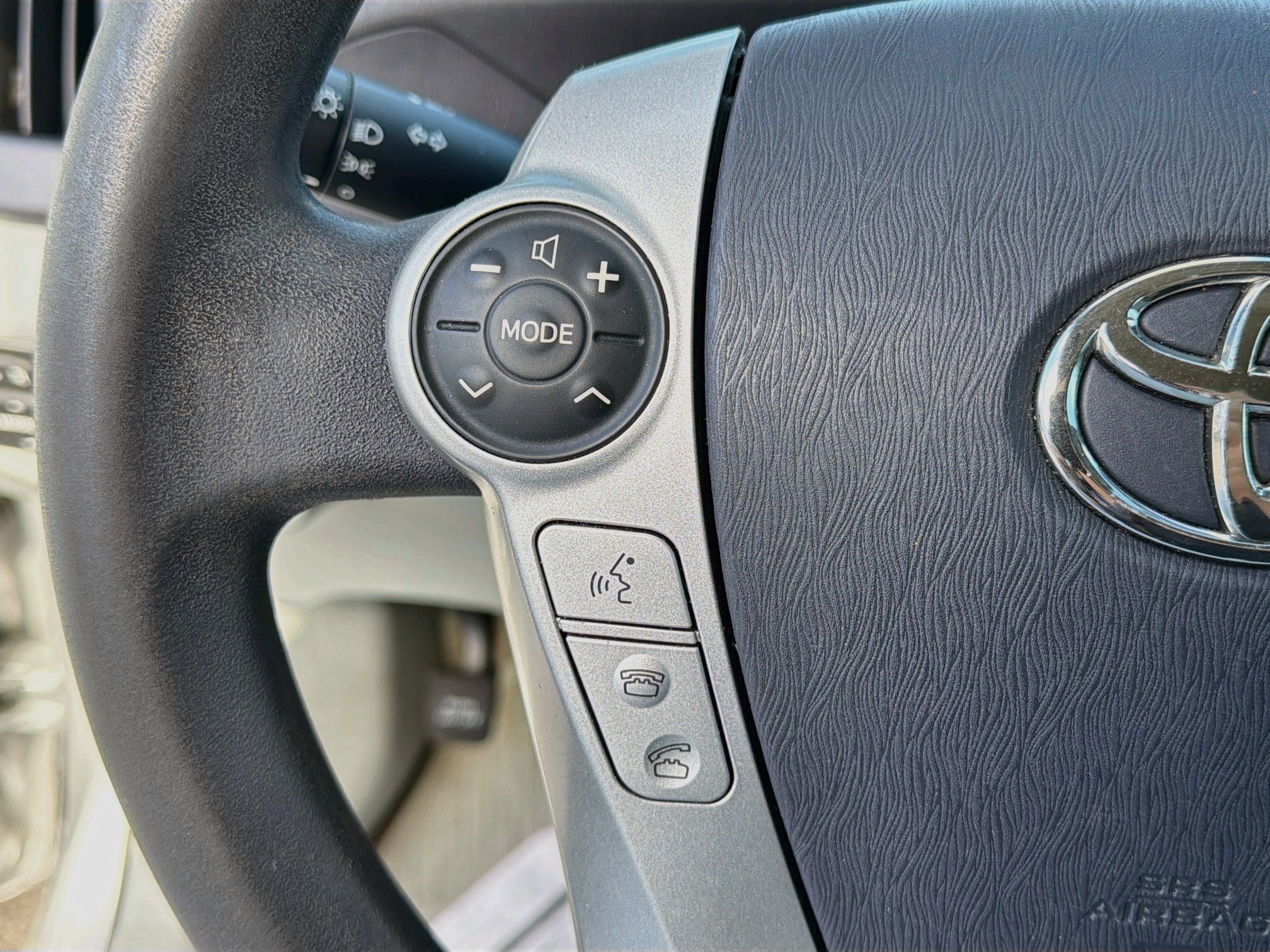 Used 2010 Toyota Prius Three FWD image 29