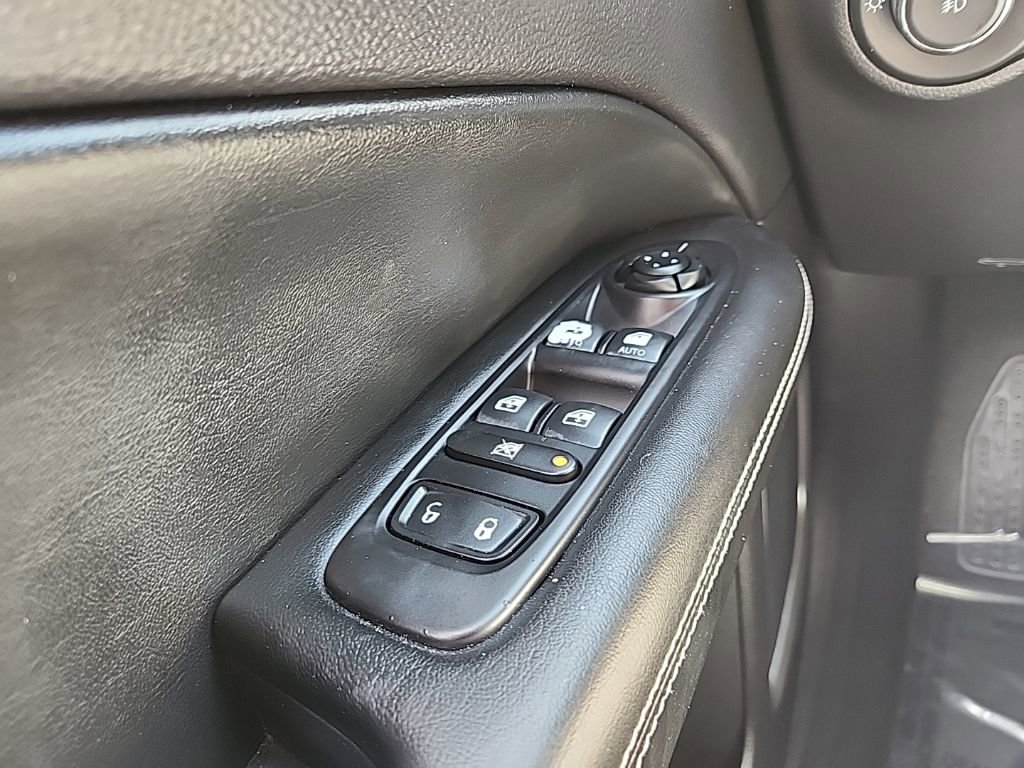 Used 2021 Jeep Compass 80th Special Edition image 34