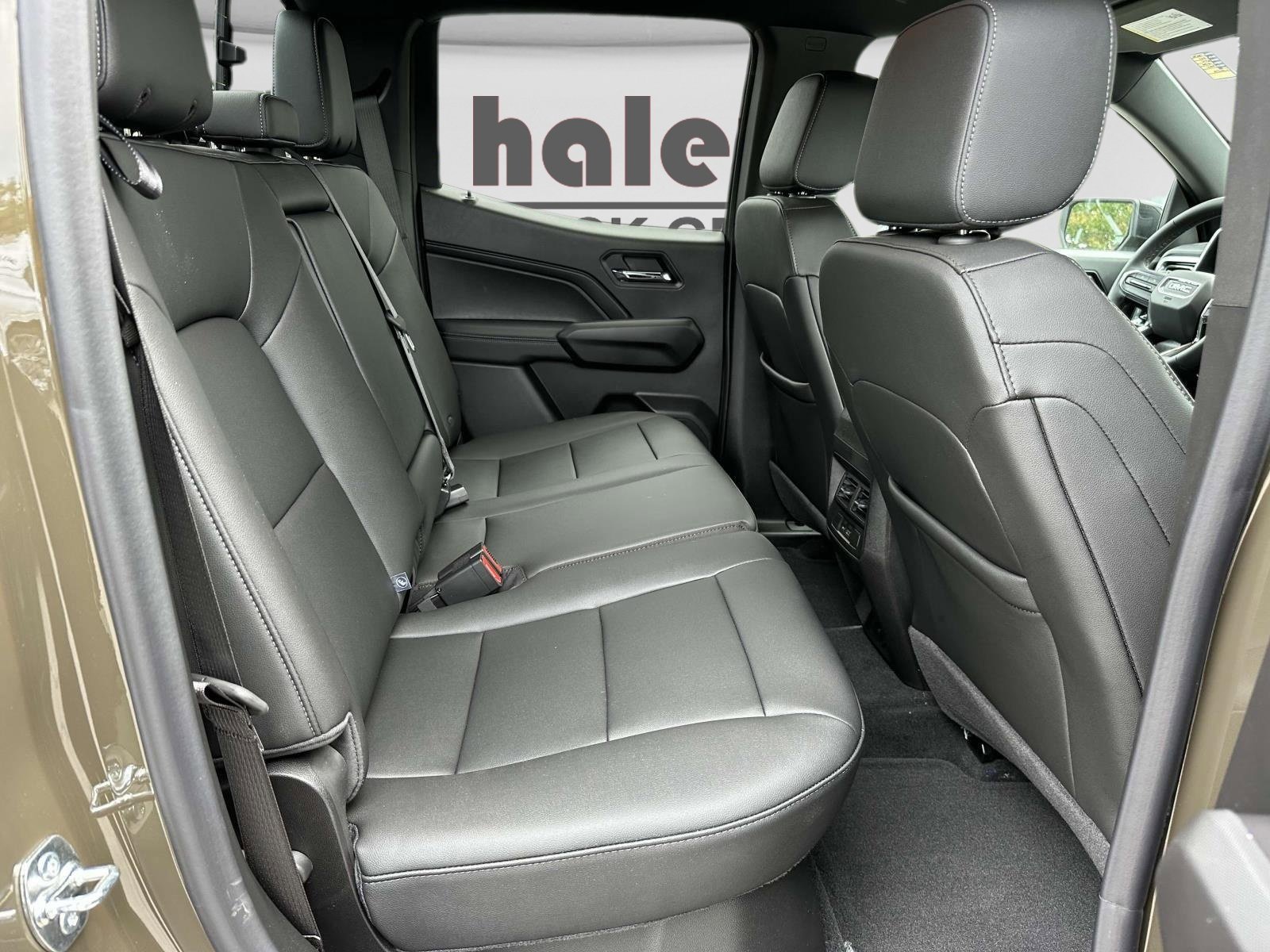 New 2025 GMC Canyon Elevation w/ Convenience Package image 12