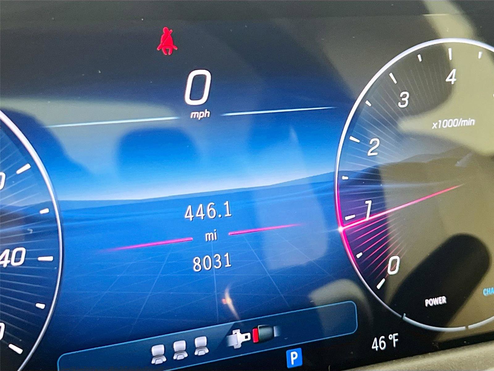 Used 2025 Mercedes-Benz E 350 4MATIC Sedan image 11