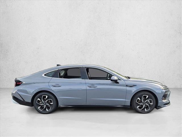 Used 2024 Hyundai Sonata SEL FWD image 4