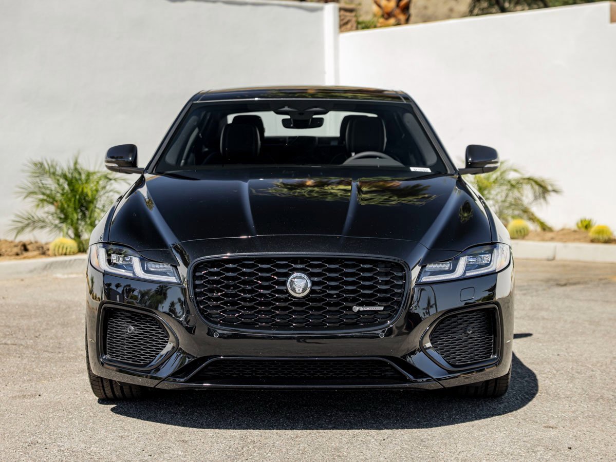 New 2024 Jaguar XF R-Dynamic SE image 3