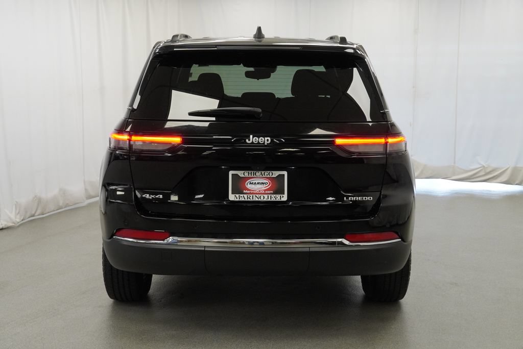 Certified 2024 Jeep Grand Cherokee Laredo AWD/4WD image 18