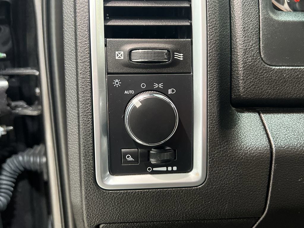 Used 2023 RAM 1500 Classic Warlock image 13