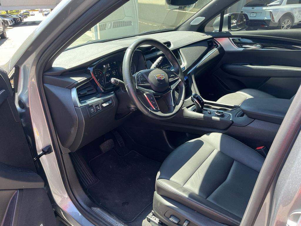 Used 2024 Cadillac XT5 Premium Luxury w/ Technology Package image 3