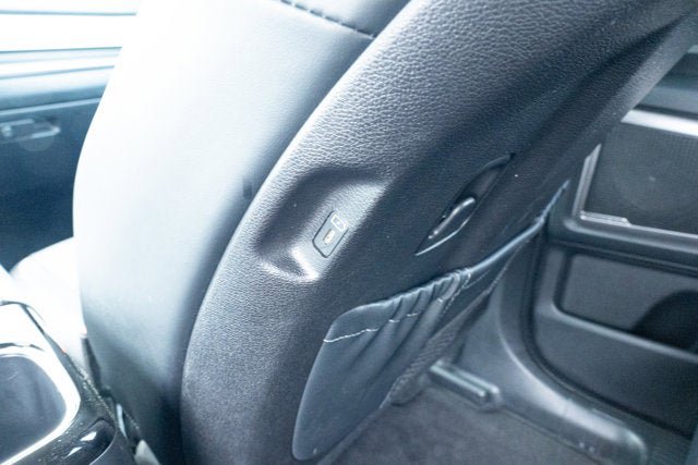 Used 2025 Kia Telluride S FWD image 33