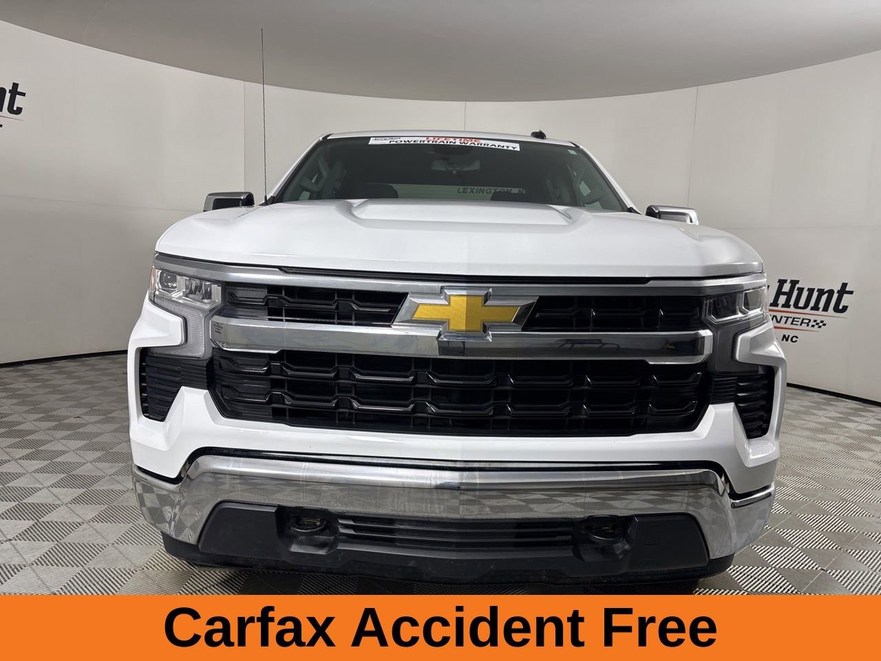 Used 2025 Chevrolet Silverado 1500 LT image 3