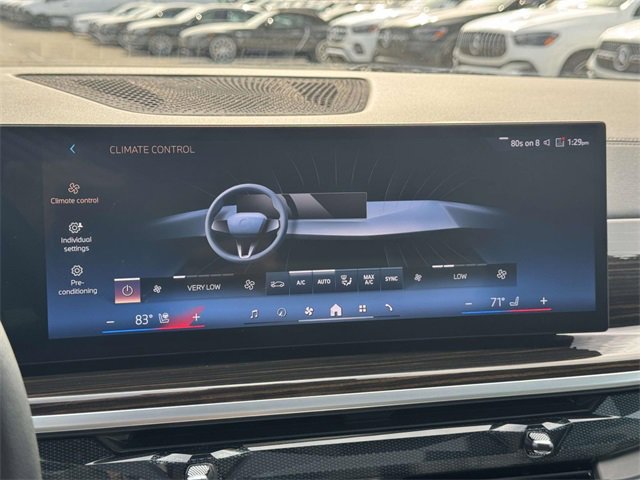 Used 2025 BMW X5 xDrive40i w/ Premium Package image 29