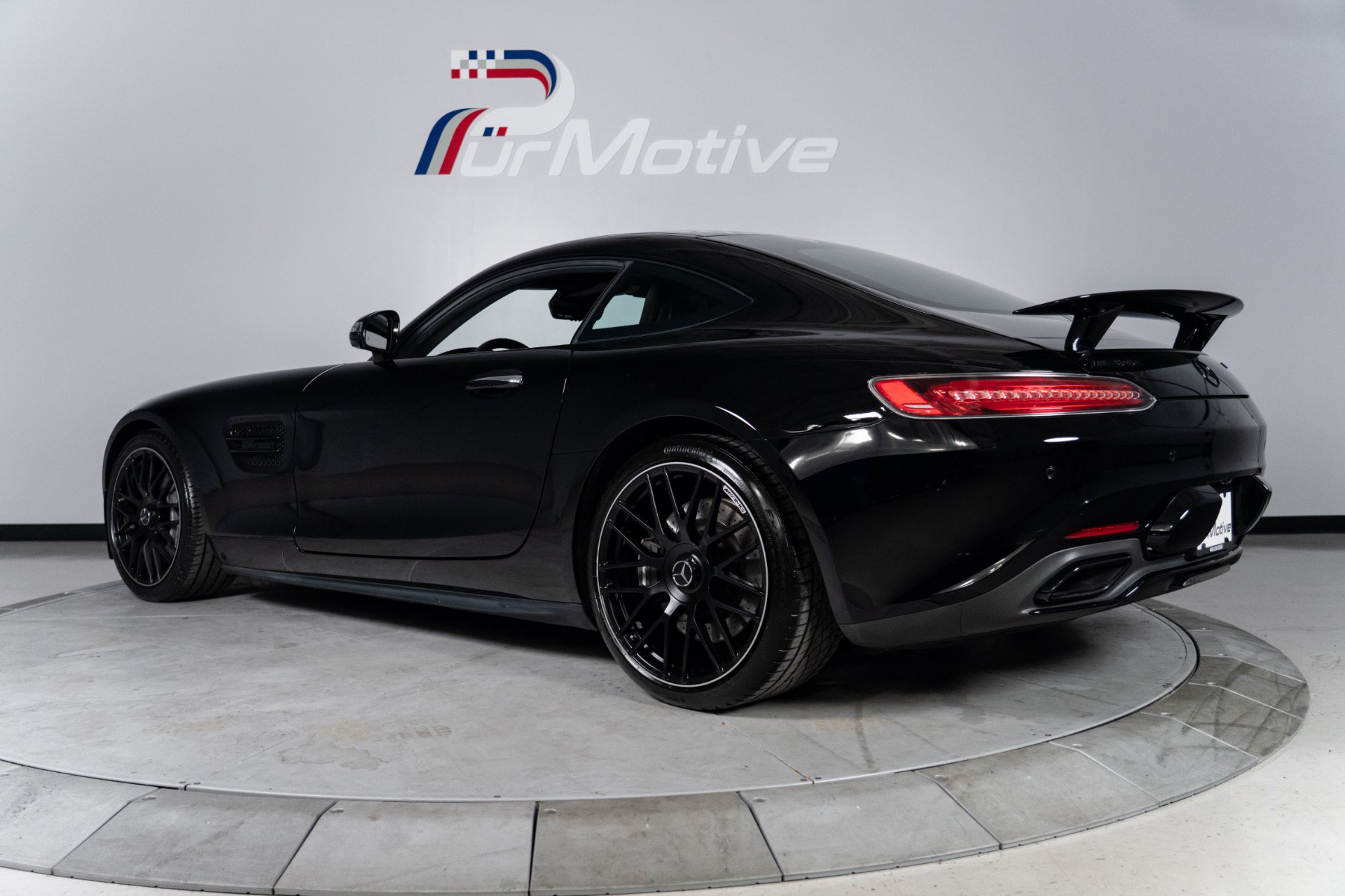 Used 2017 Mercedes-Benz AMG GT Coupe w/ Exclusive Interior Package image 10
