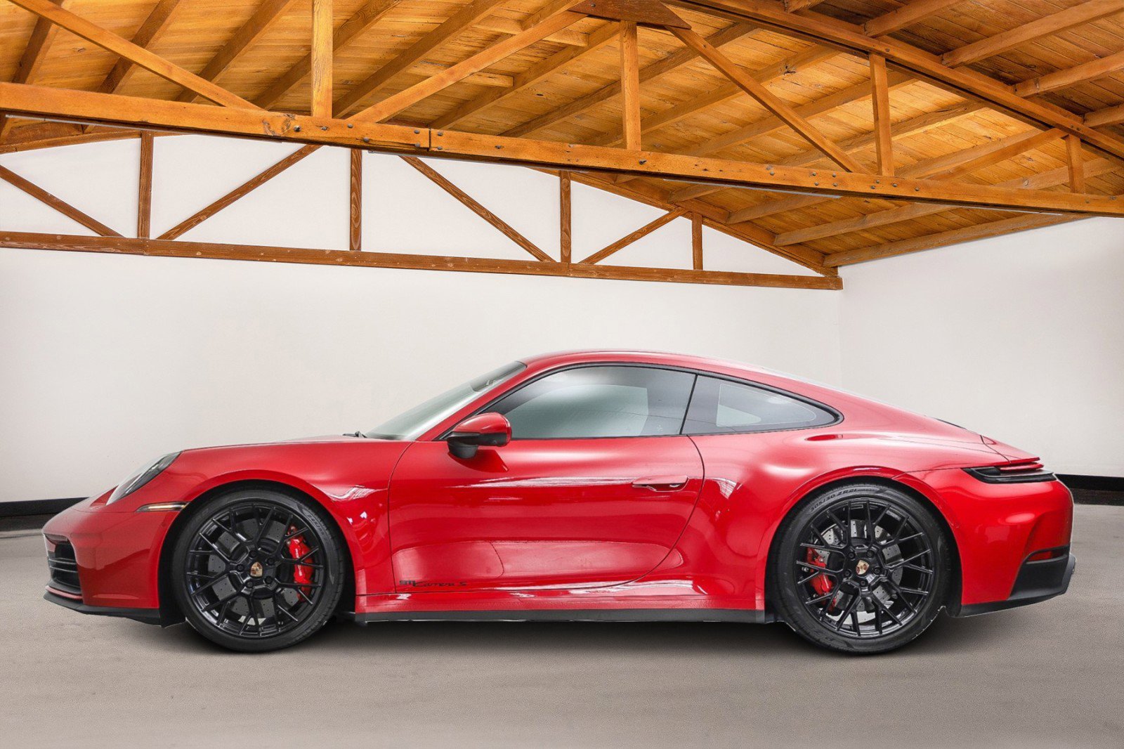 Used 2025 Porsche 911 Carrera S RWD image 2