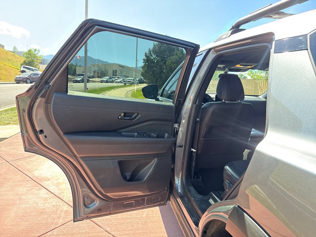 Used 2024 Nissan Pathfinder Rock Creek AWD/4WD image 20