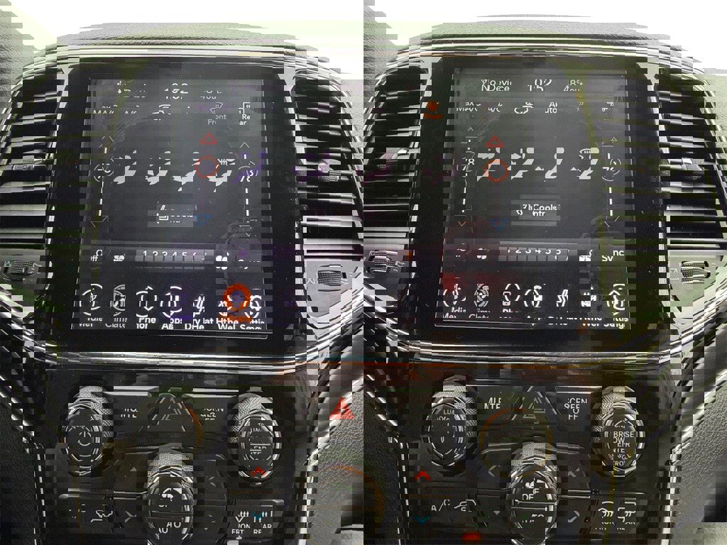 Used 2020 Jeep Grand Cherokee Limited w/ Luxury Group II image 21