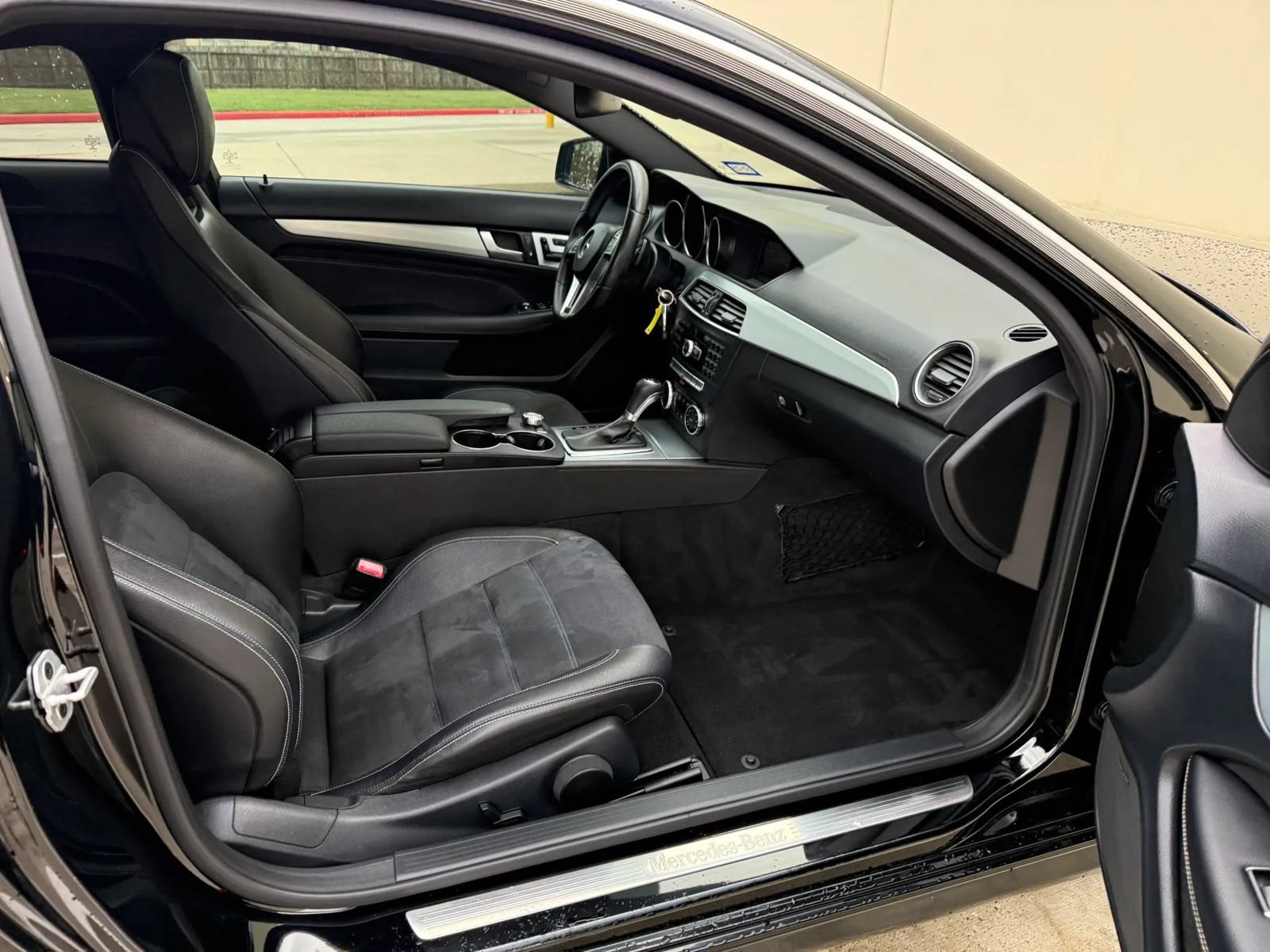 Used 2015 Mercedes-Benz C 250 Coupe image 18