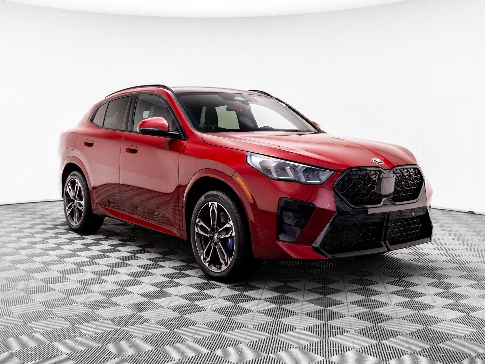 Certified 2026 BMW X2 xDrive28i w/ Technology Package AWD/4WD image 8