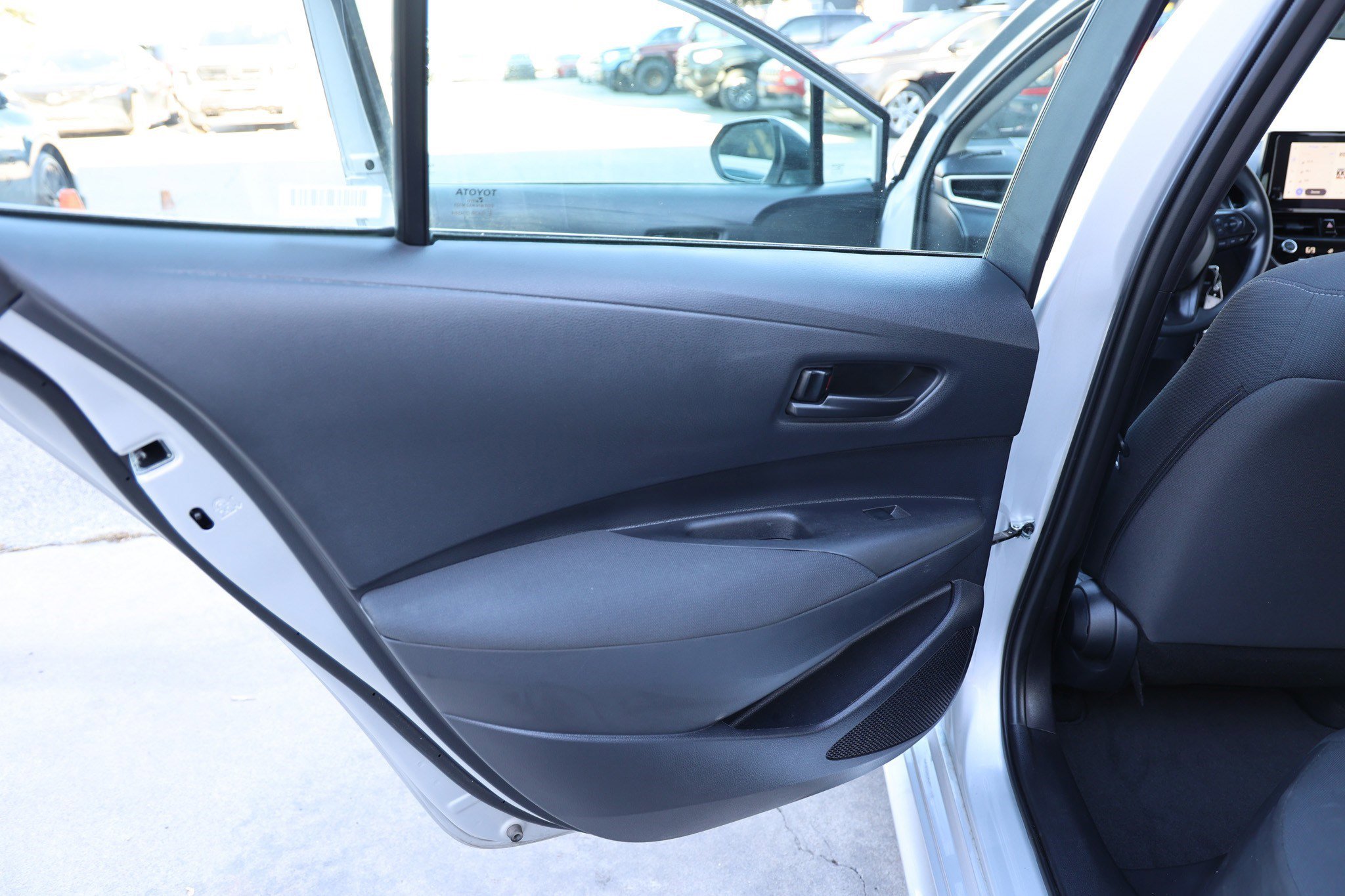 Certified 2025 Toyota Corolla LE image 31