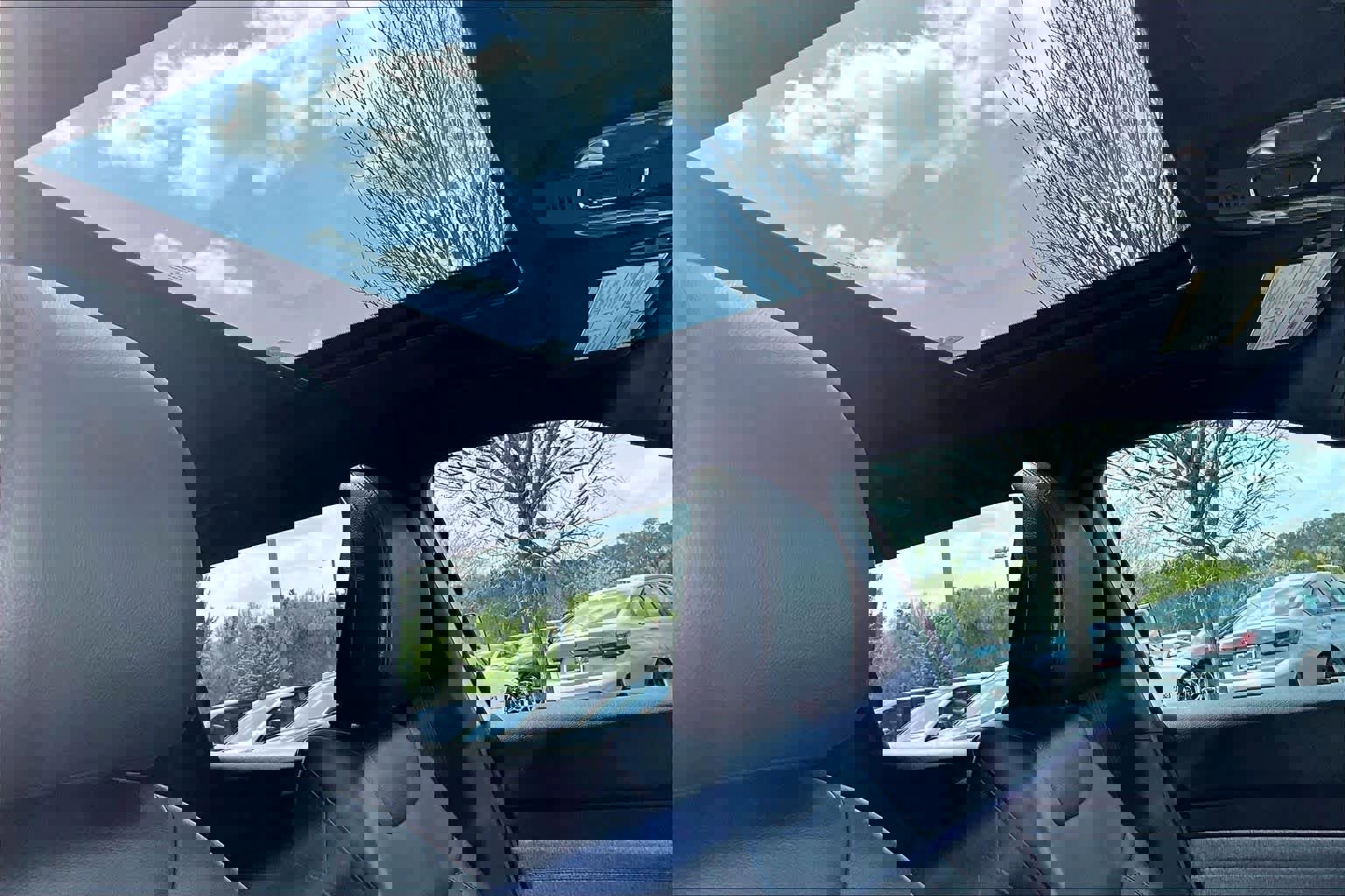 Used 2023 Jeep Compass Latitude w/ Sun and Sound Group image 13