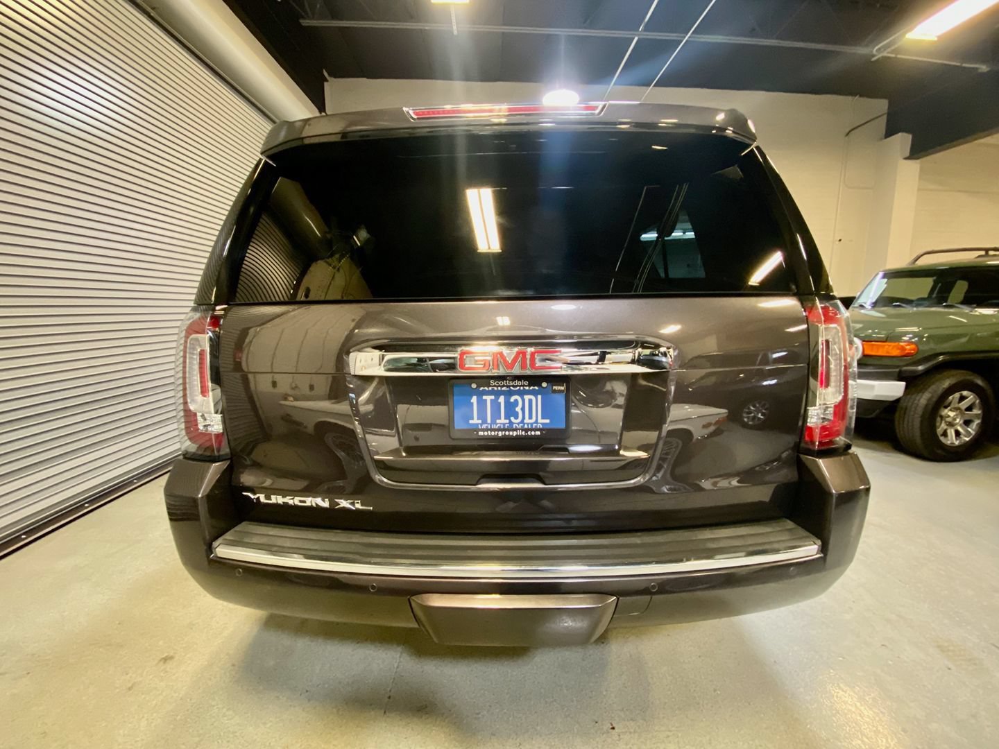 Used 2017 GMC Yukon XL Denali w/ Open Road Package RWD image 6