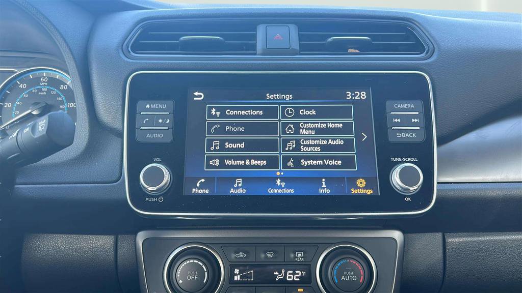 Used 2024 Nissan Leaf S image 21