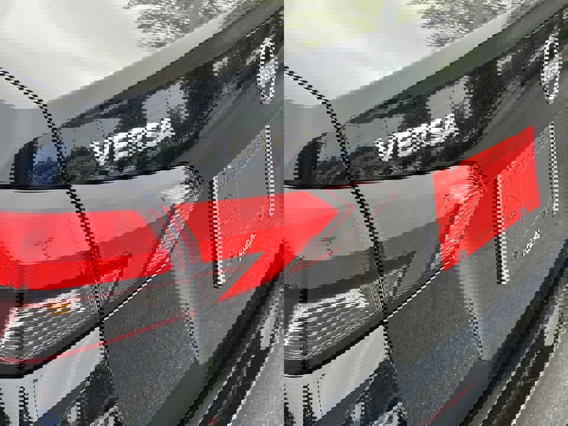 Certified 2025 Nissan Versa SV w/ Trunk Package image 30