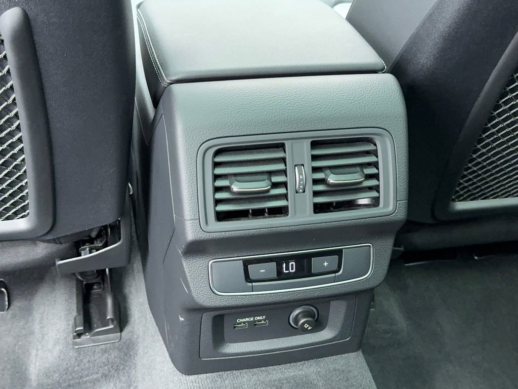 Used 2022 Audi Q5 2.0T Premium w/ Convenience Package image 43