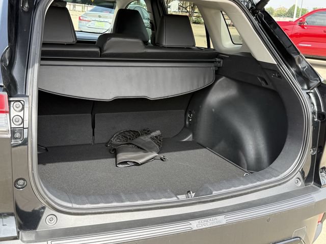 Certified 2025 Toyota Corolla Cross XLE w/ Convenience Package FWD image 26