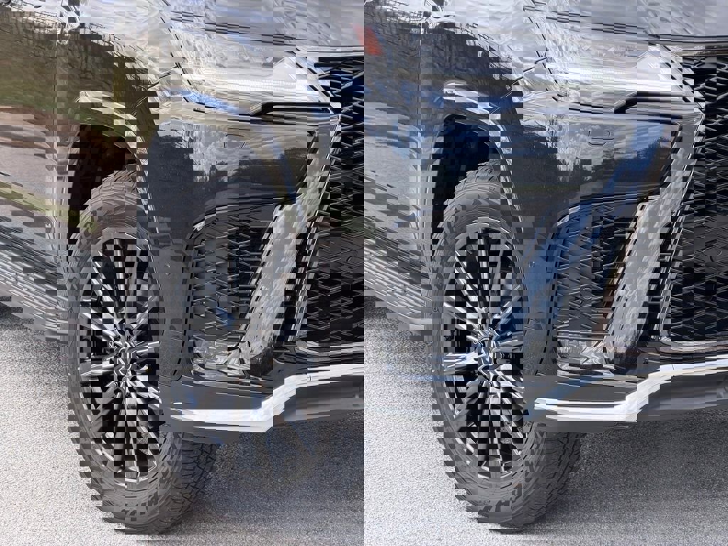 New 2026 Lexus LX 700h F Sport image 4