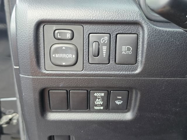 Used 2022 Toyota 4Runner SR5 AWD/4WD image 35