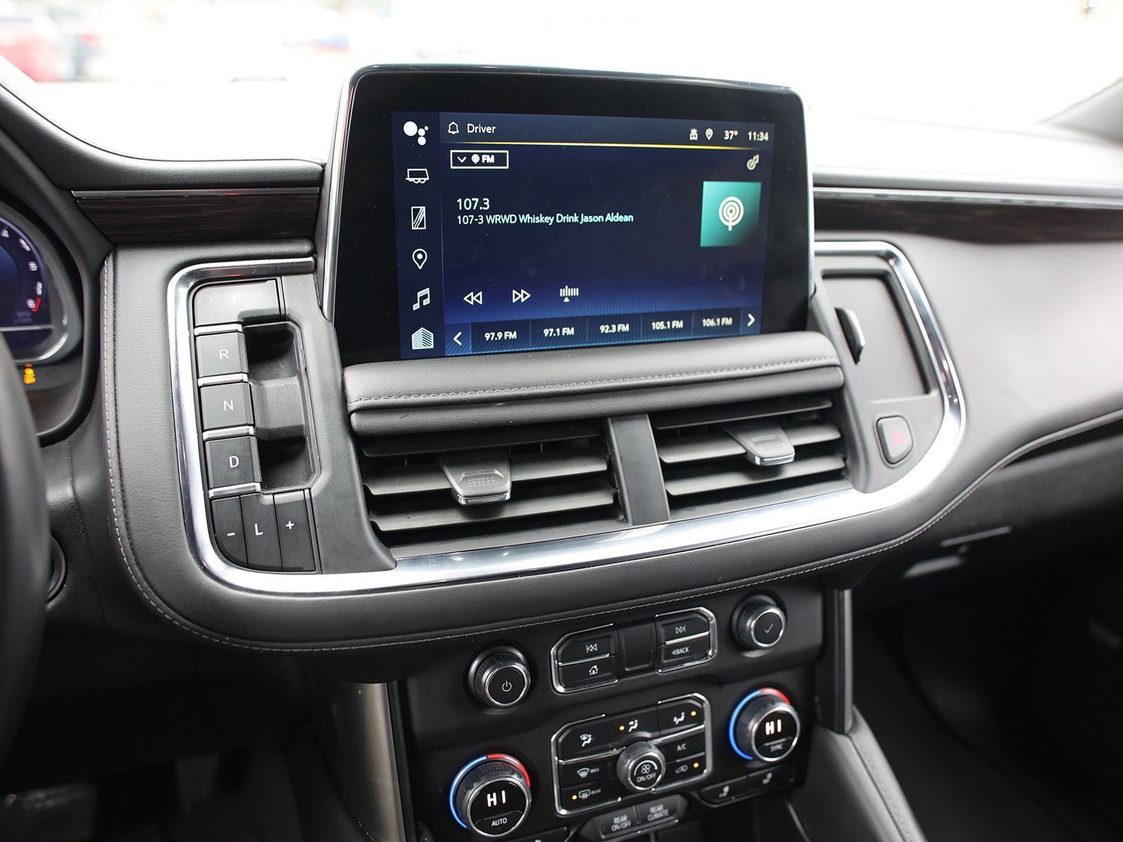 Used 2024 Chevrolet Tahoe LT image 25