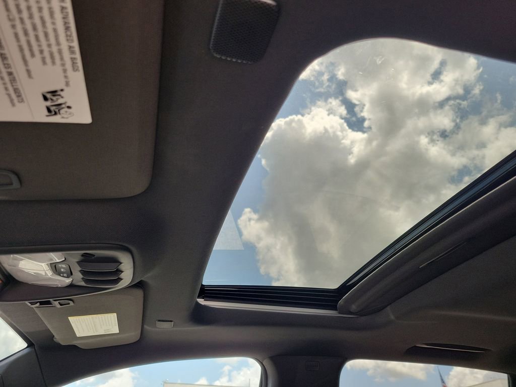 New 2025 GMC Canyon Elevation w/ Convenience Package image 27