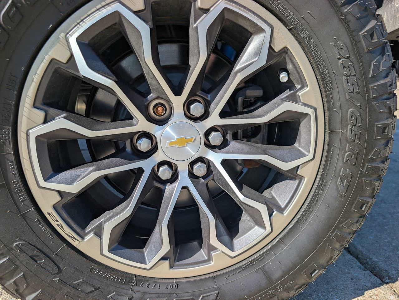 Used 2022 Chevrolet Colorado ZR2 AWD/4WD image 8