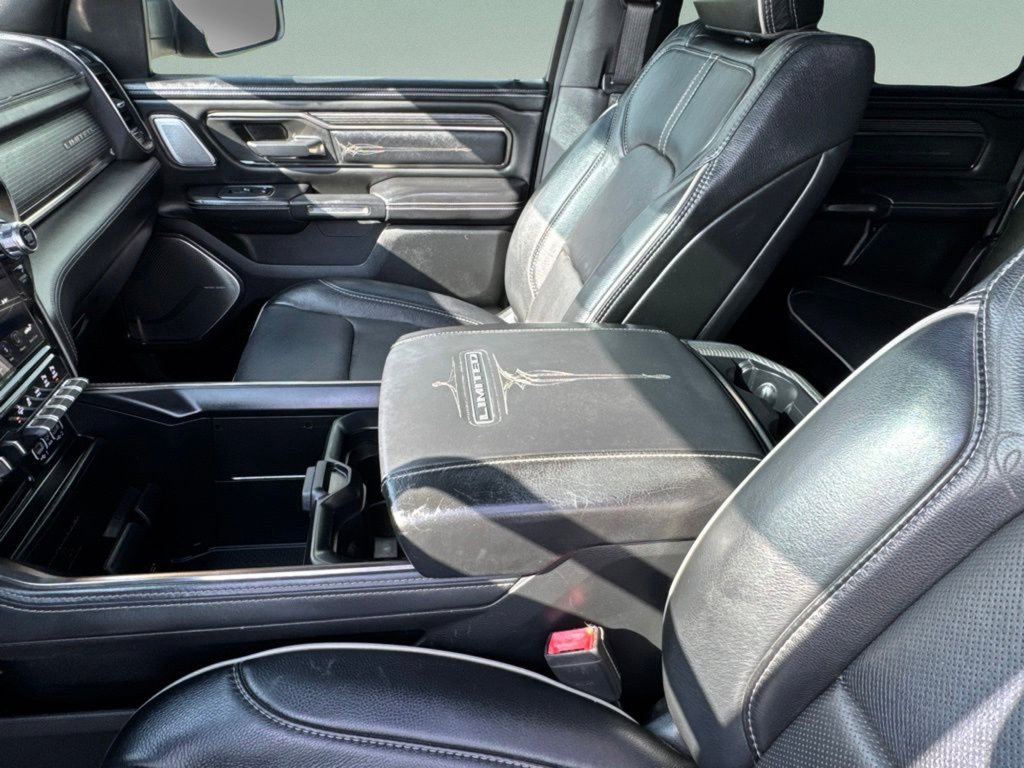 Used 2020 RAM 1500 Limited w/ Black Appearance Package AWD/4WD image 21