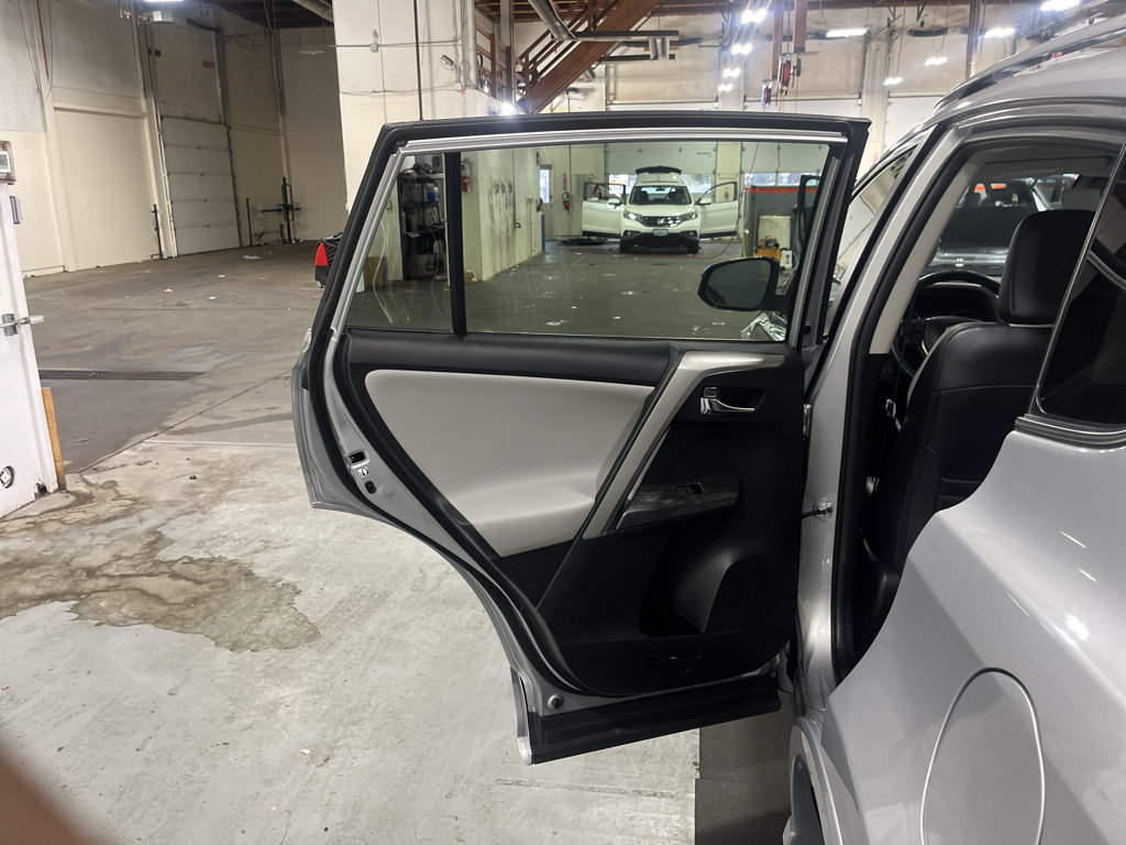 Used 2017 Toyota RAV4 Platinum w/ All Weather Liner Package AWD/4WD image 12