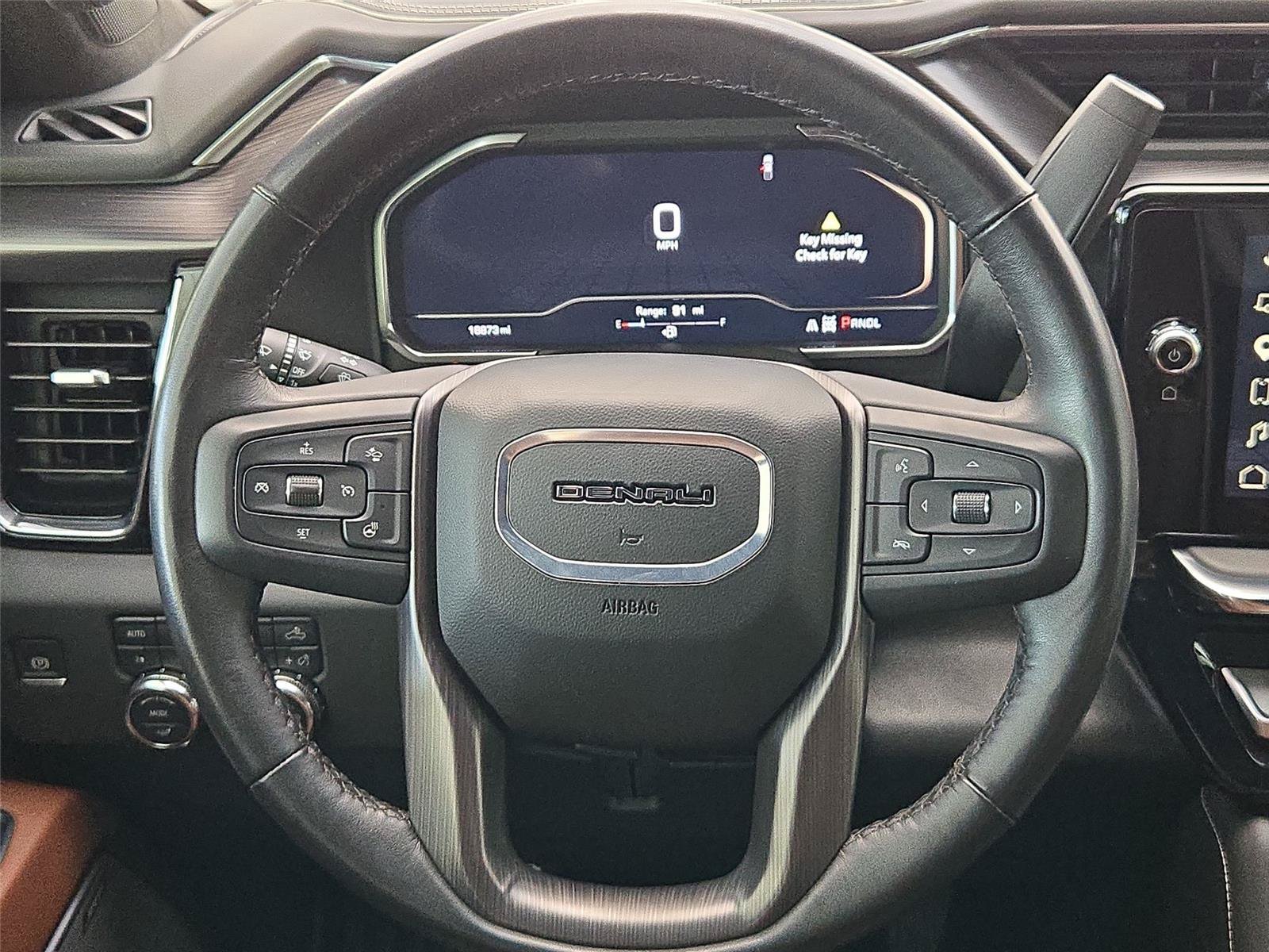 Used 2025 GMC Sierra 2500 Denali Ultimate AWD/4WD image 15