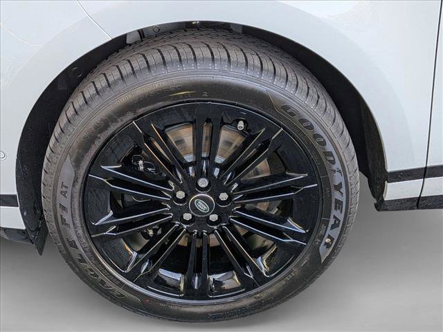 New 2026 Land Rover Range Rover Evoque Dynamic SE image 9