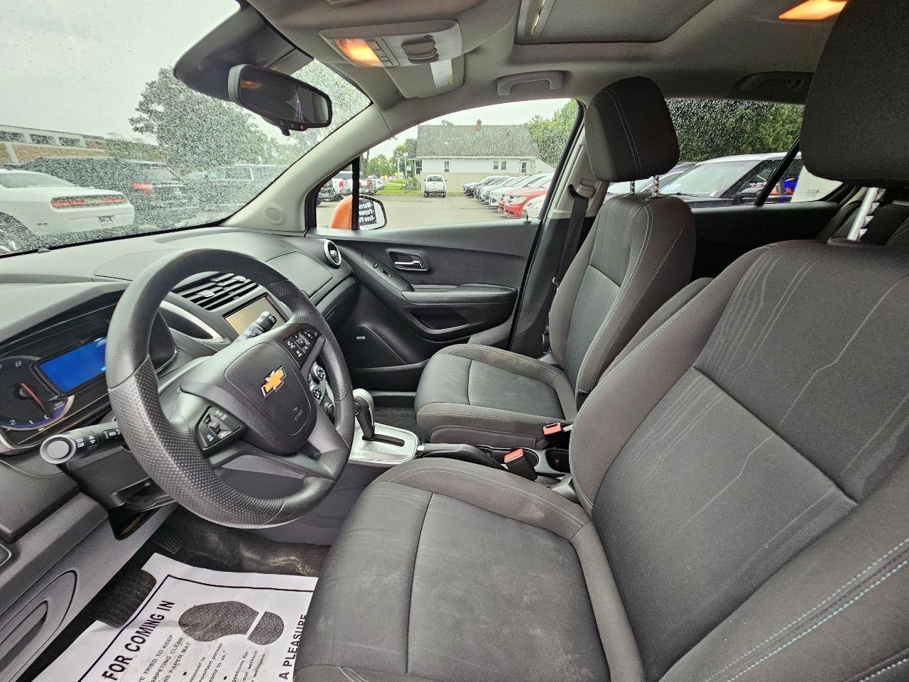 Used 2015 Chevrolet Trax LT w/ LT Sun and Sound Package FWD image 19