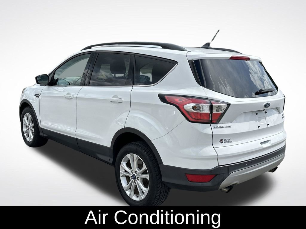 Used 2018 Ford Escape SEL AWD/4WD image 4