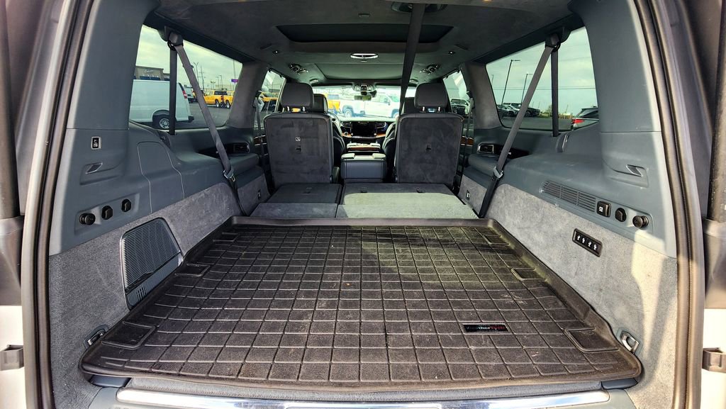 Used 2024 Jeep Grand Wagoneer L Series III w/ Rear Seat Video Group 1 AWD/4WD image 9